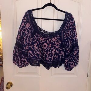 Free People Cropped Embroidered Blouse – Navy & Pink – Size M